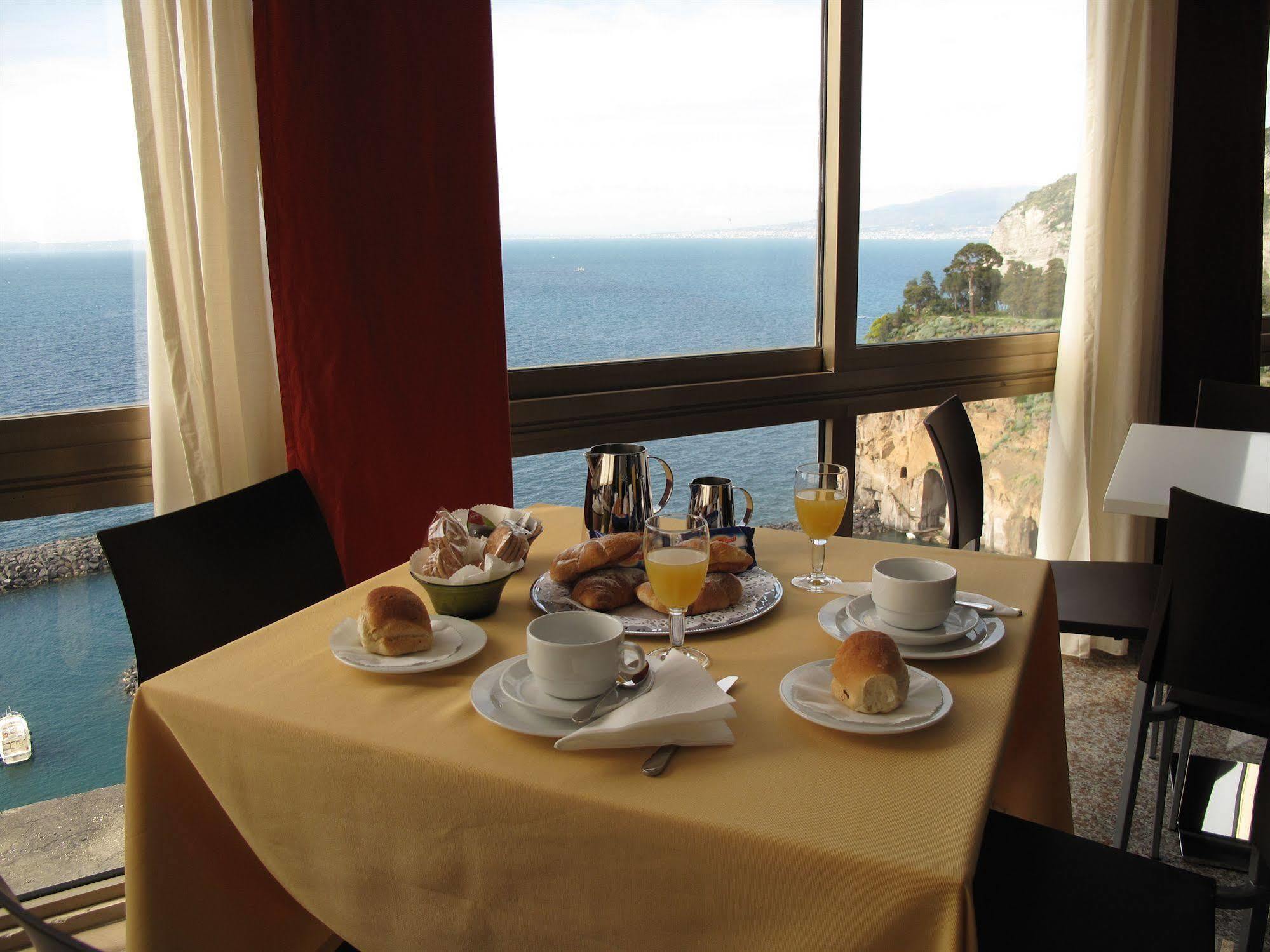 Hotel Cosmomare Piano di Sorrento Ngoại thất bức ảnh